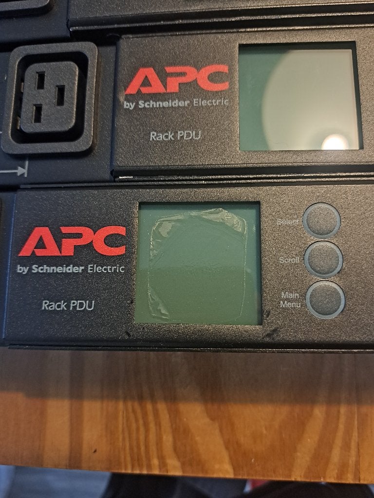 APC AP8681 PDU, Computers en Software, Ophalen, Zo goed als nieuw