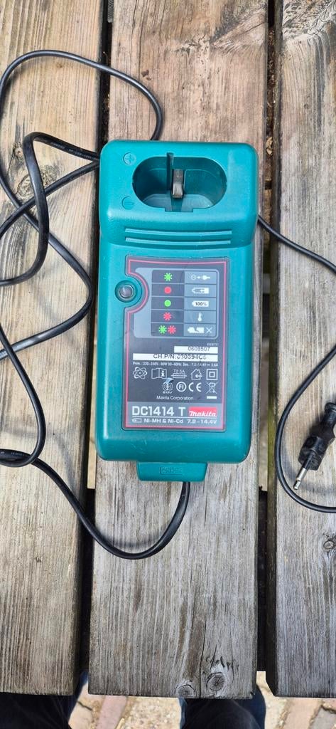 Makita DC1414 T Acculader voor Ni-MH & Ni-Cd 7.2-14.4V, Ophalen of Verzenden, Gebruikt, Overige typen