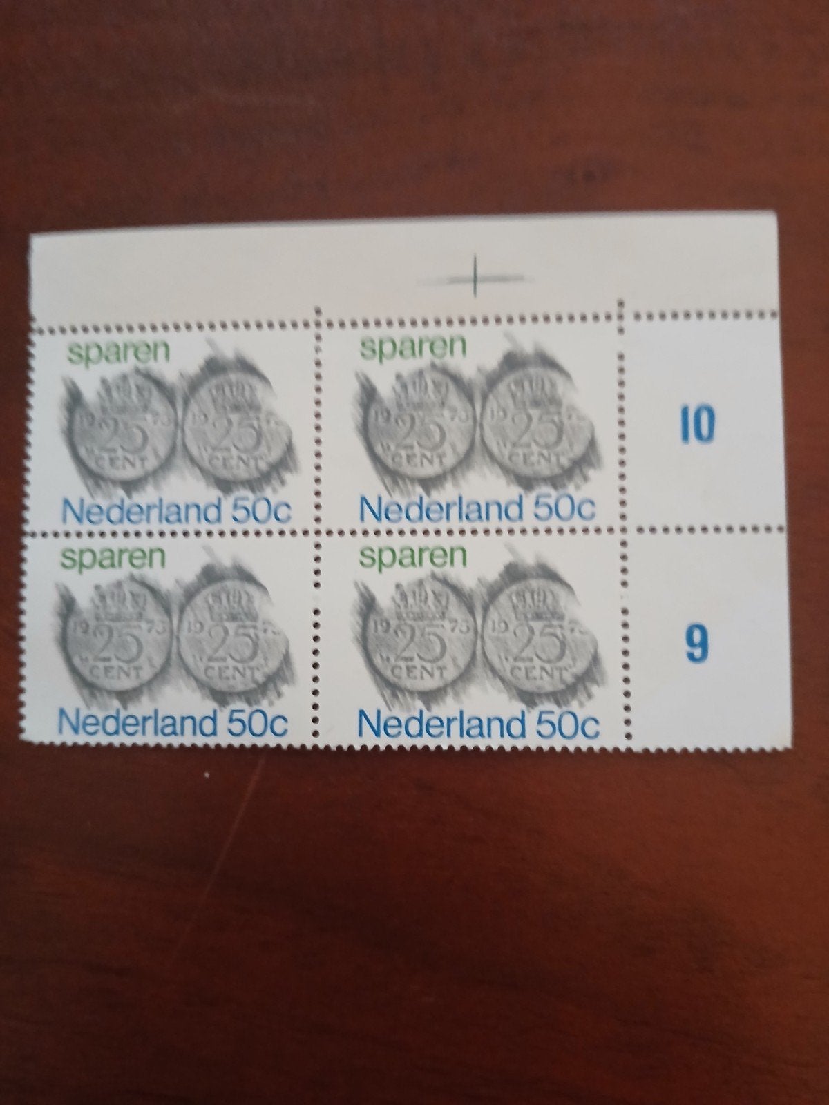 Blokje zegels Nederland 1975 - Sparen 50c, Postzegels en Munten, Ophalen of Verzenden, Na 1940, Postfris