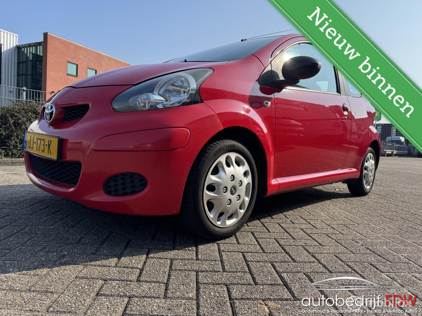 Toyota Aygo 1.0-12V Cool/ELEKTR.RAMEN/, Auto's, Voorwielaandrijving, Euro 5, Gebruikt, 4 stoelen