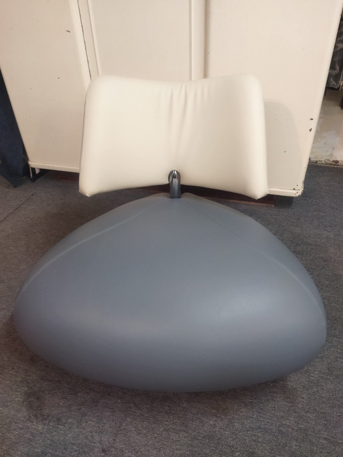 Nieuwe Leolux Pallone Pa set (2 stuks), Huis en Inrichting, Ophalen of Verzenden, 75 tot 100 cm, 50 tot 75 cm