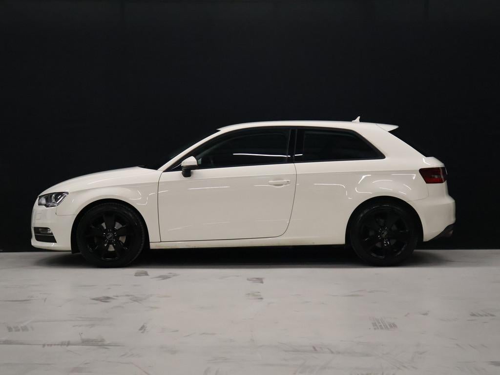 Audi A3 1.2 TFSI Sportline [CRUISE CONTROL, NAVIGATIE, AIRCO, Euro 5, Stof, Zwart, 4 cilinders
