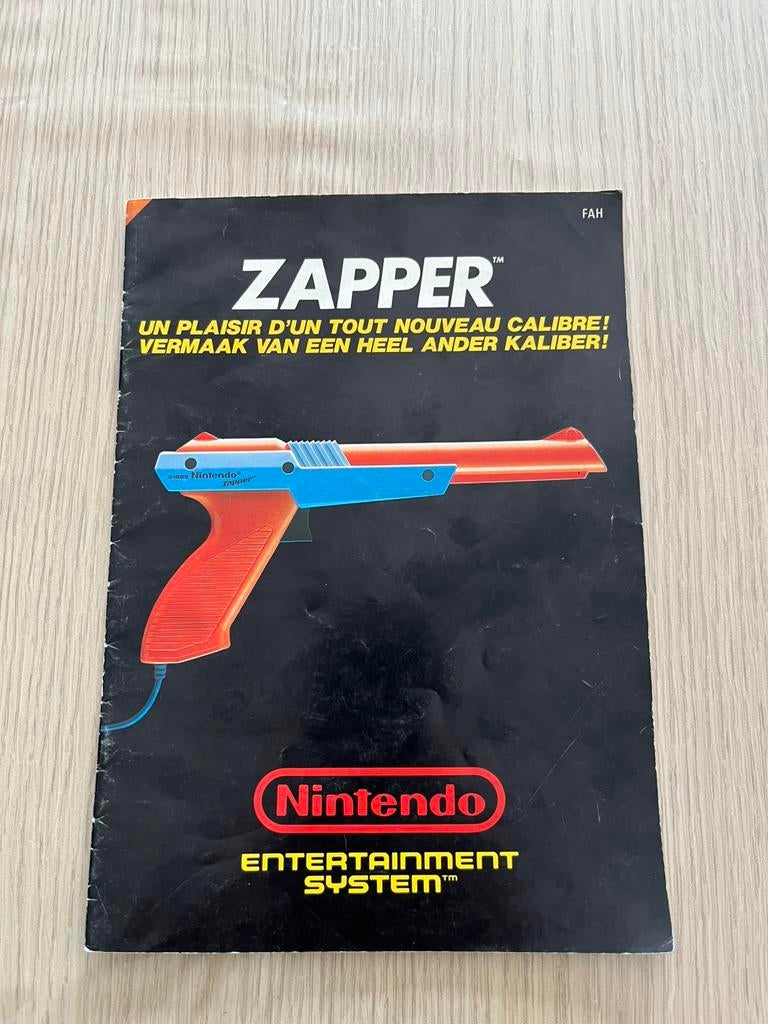 Nintendo zapper handleiding, 1 speler, Ophalen of Verzenden, Zo goed als nieuw, Vanaf 3 jaar