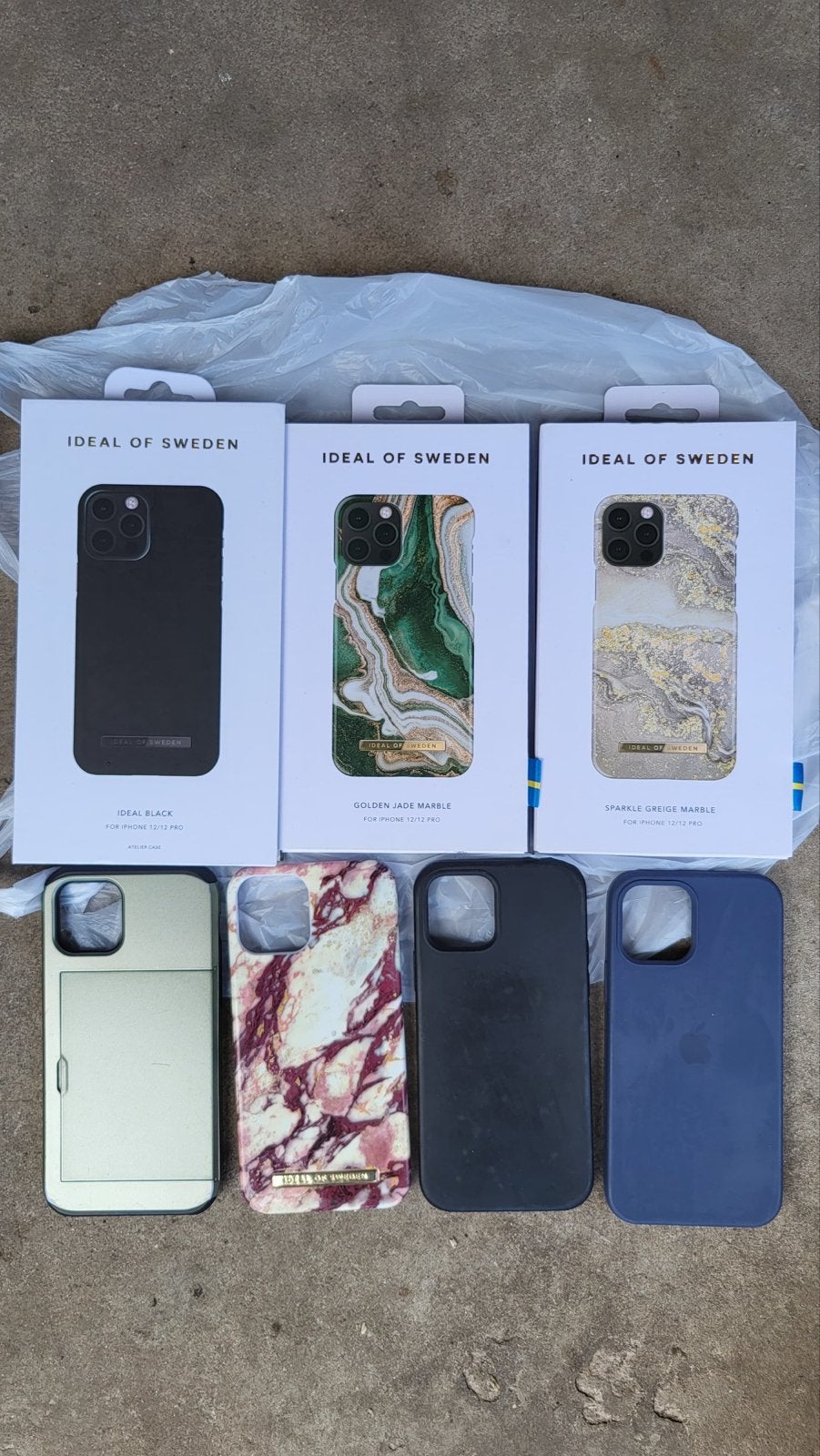 Diverse iPhone 12/12 Pro hoesjes - Ideal of Sweden, Gebruikt, Meerkleurig, IPhone 12, Kunststof