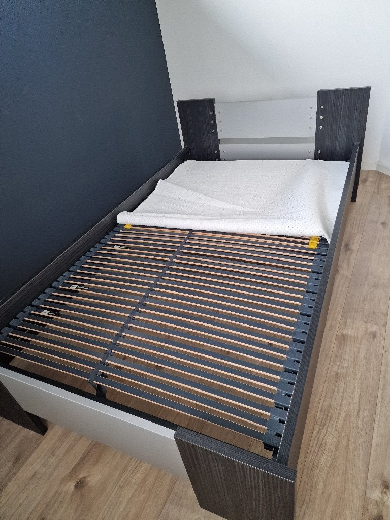 Bed evt met matras, Ophalen, Gebruikt, Twijfelaar, 120 cm