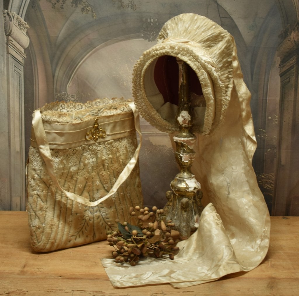 Oud Franse  Bruidshoed. "Uit Aletta's tijd", Ophalen of Verzenden
