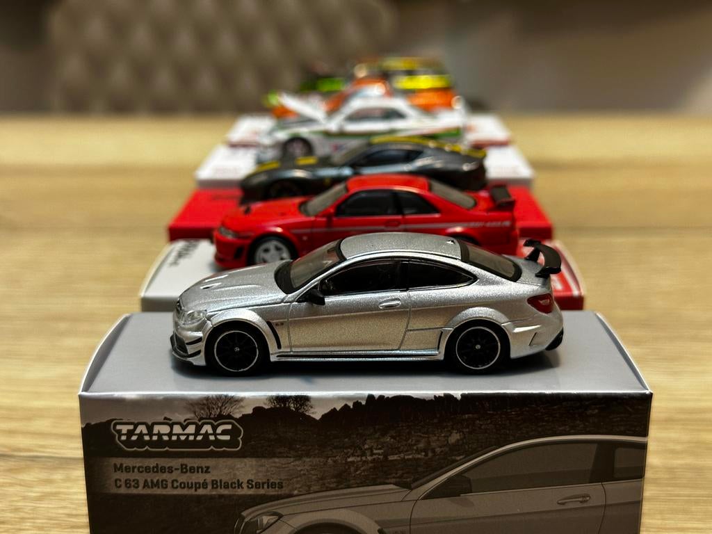 Tarmac Mercedes Benz C63 AMG Coupe Black Series 1:64, Ophalen of Verzenden, Nieuw, Auto, Overige merken