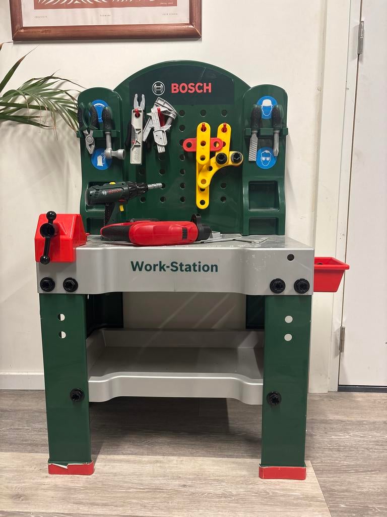 Bosch kinder werkbank met gereedschap, Ophalen of Verzenden, Gebruikt, Bouwen