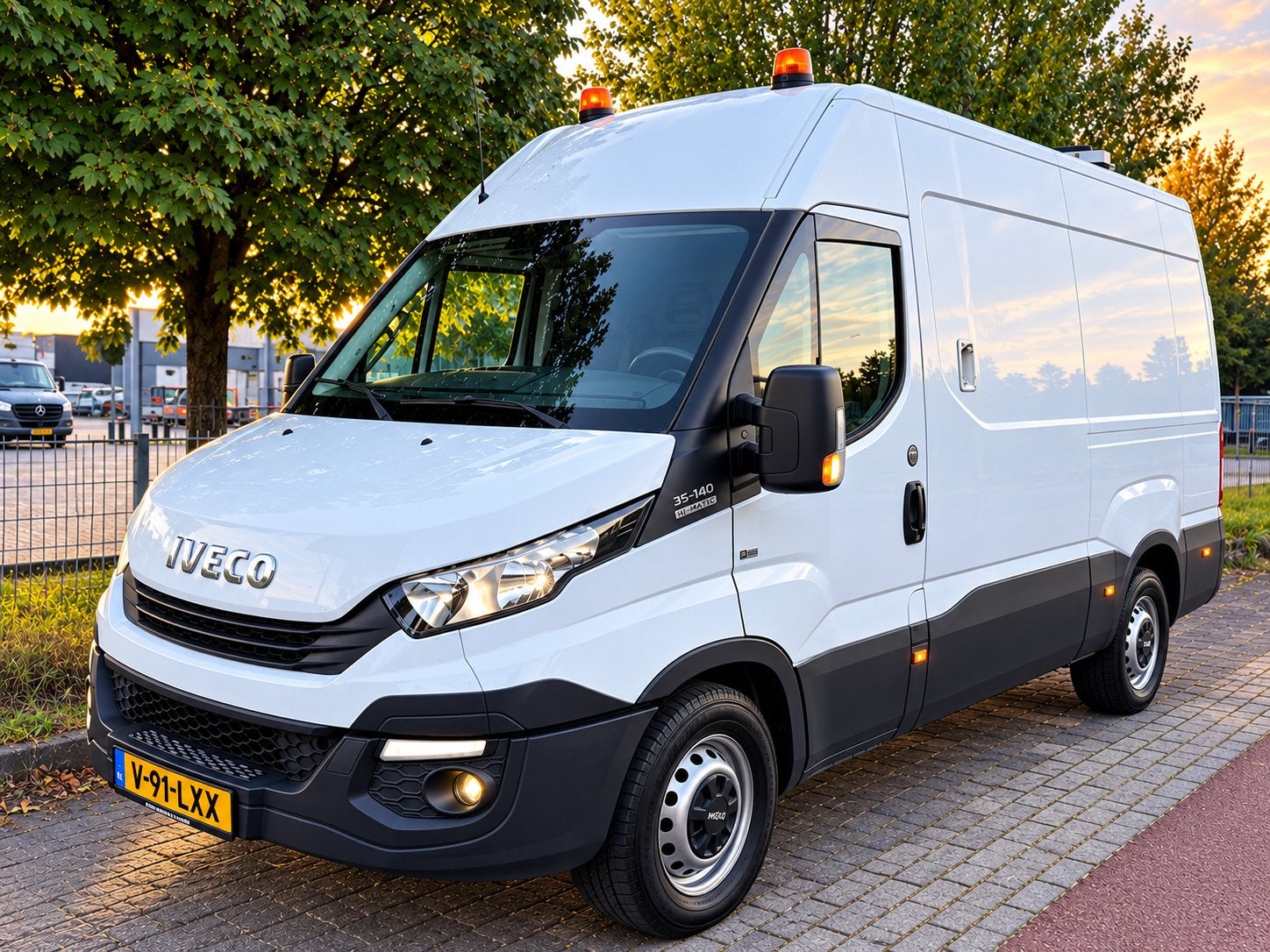 Iveco Daily 2019 | 35-140 Hi-Matic | Automaat | Airco 3-Zits, Auto's, Automaat, Euro 6, Wit, Origineel Nederlands