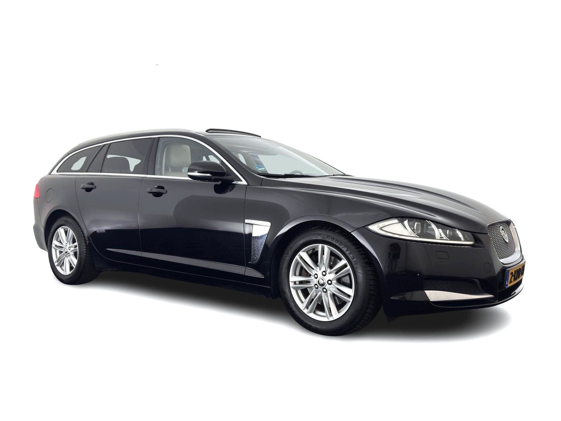 Jaguar XF Sportbrake 2.2D S Aut. *PANO | LEATHER | XENON | H