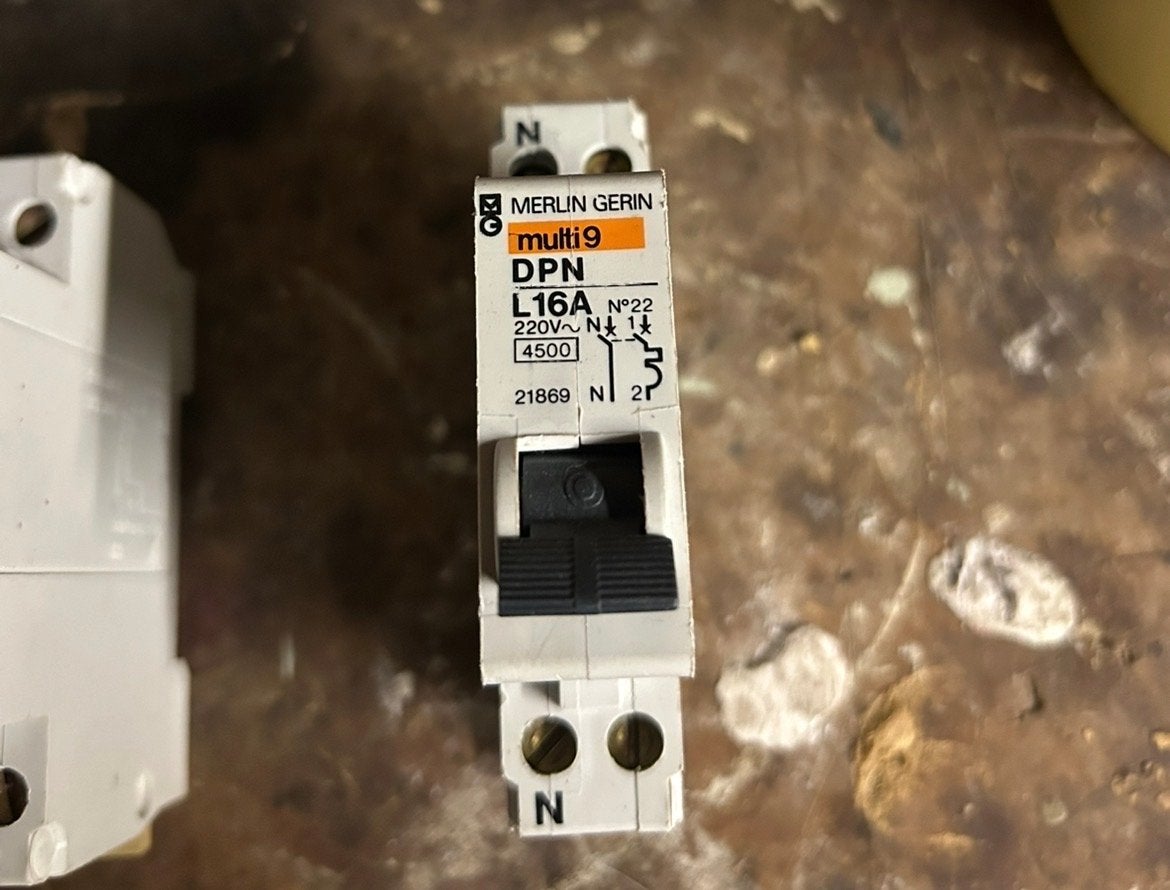 Merlin Gerin Multi 9 DPN L16A installatieautomaten 5 stuks, Ophalen of Verzenden, Zo goed als nieuw, Schneider Electric, Installatieautomaat