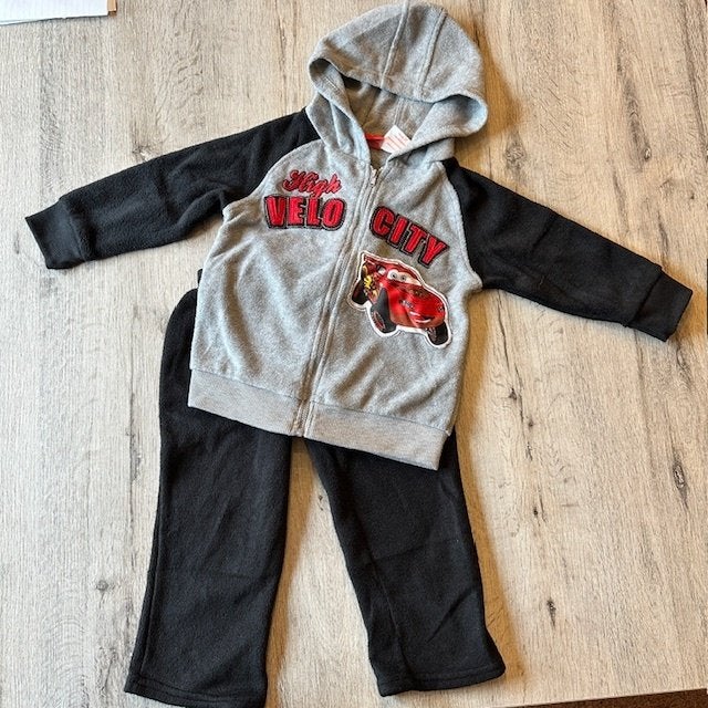 Huispak /pyjama van Cars , Disney maat 98 NIEUW (N845), Nacht- of Onderkleding, Cars , Disney, Nieuw, Ophalen of Verzenden