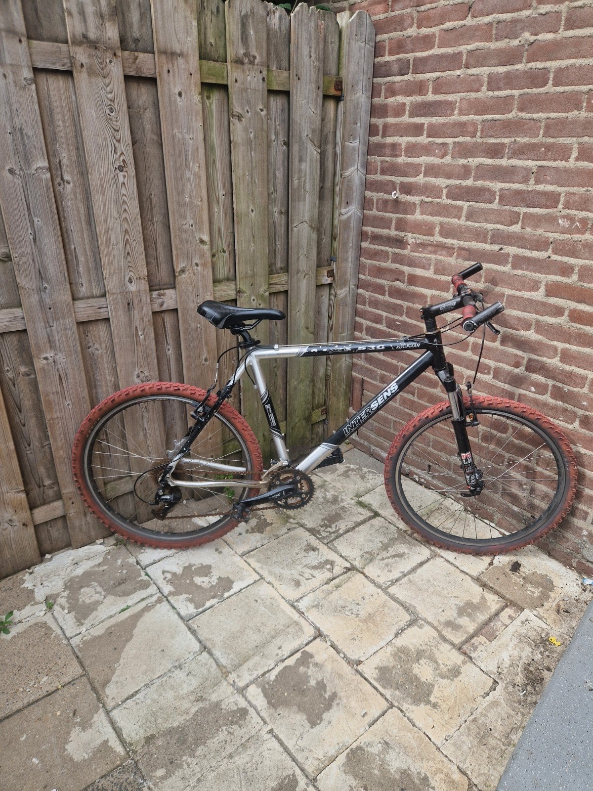 Crossfiets, Fietsen en Brommers, Fietsen | Crossfietsen en BMX, Ophalen, Zo goed als nieuw, Staal, 24 inch of meer