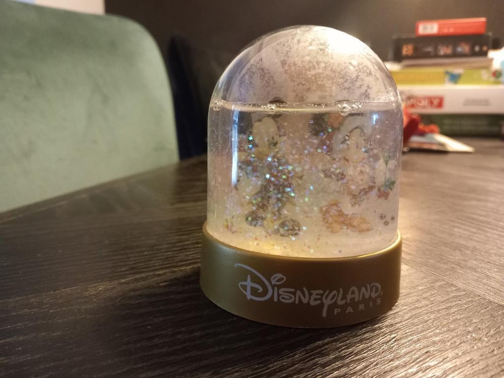 Disneyland Parijs Sneeuwbol - Mickey & Minnie Kerst, Gebruikt, Beeldje of Figuurtje, Disneyland Paris, 77777 Marne-la-Vallée, Frankrijk