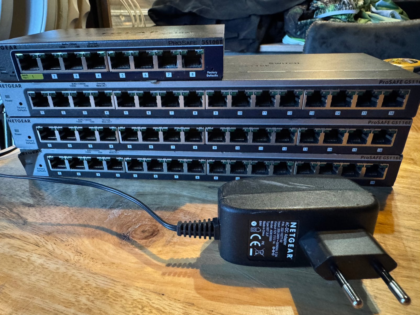3x Netgear Switches Prosafe GS116e 1x GS108T, Ophalen, Gebruikt