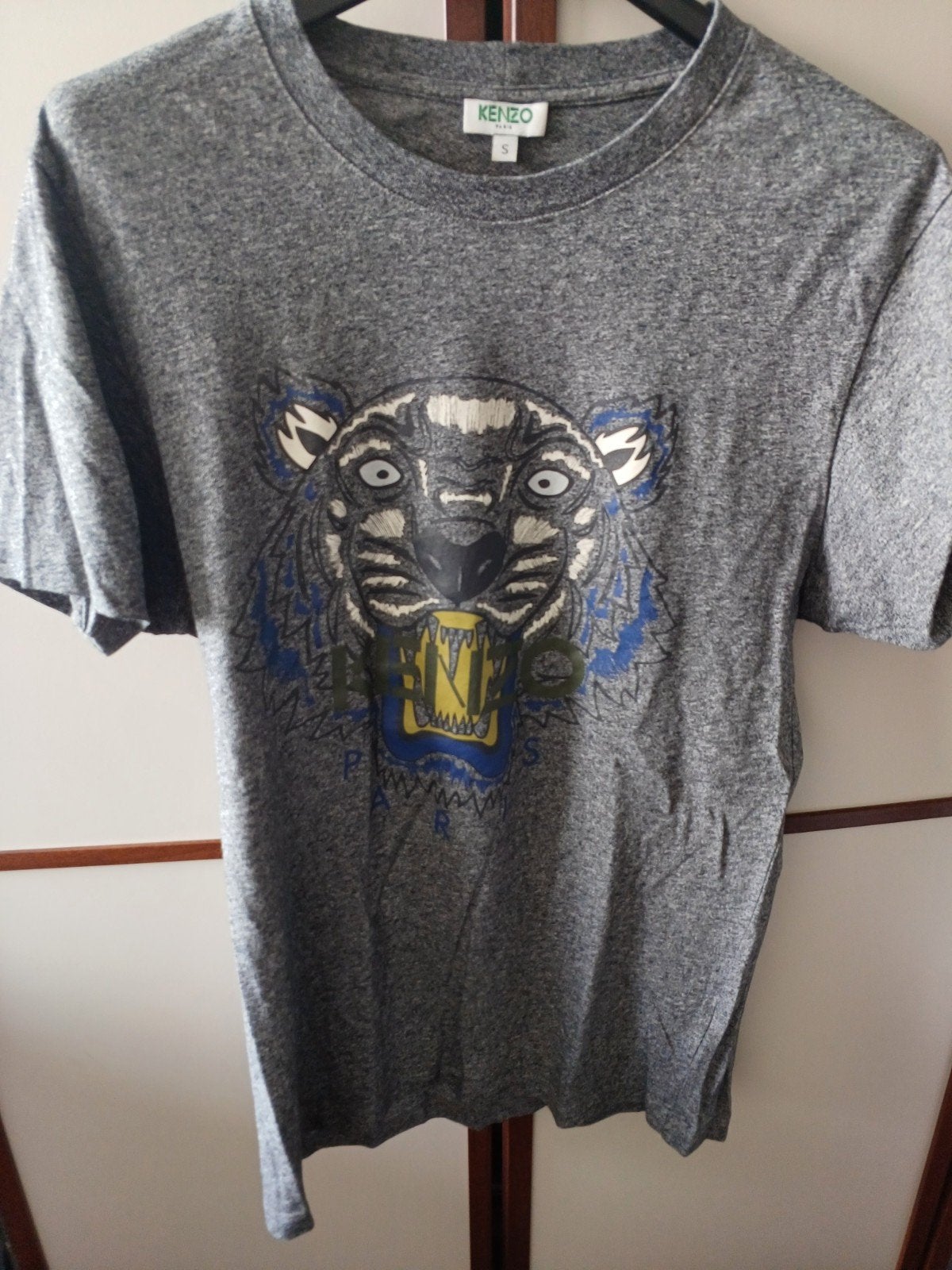 Kenzo T-shirt met tijgerprint - Maat S, Kenzo, Ophalen of Verzenden, Zo goed als nieuw, Grijs