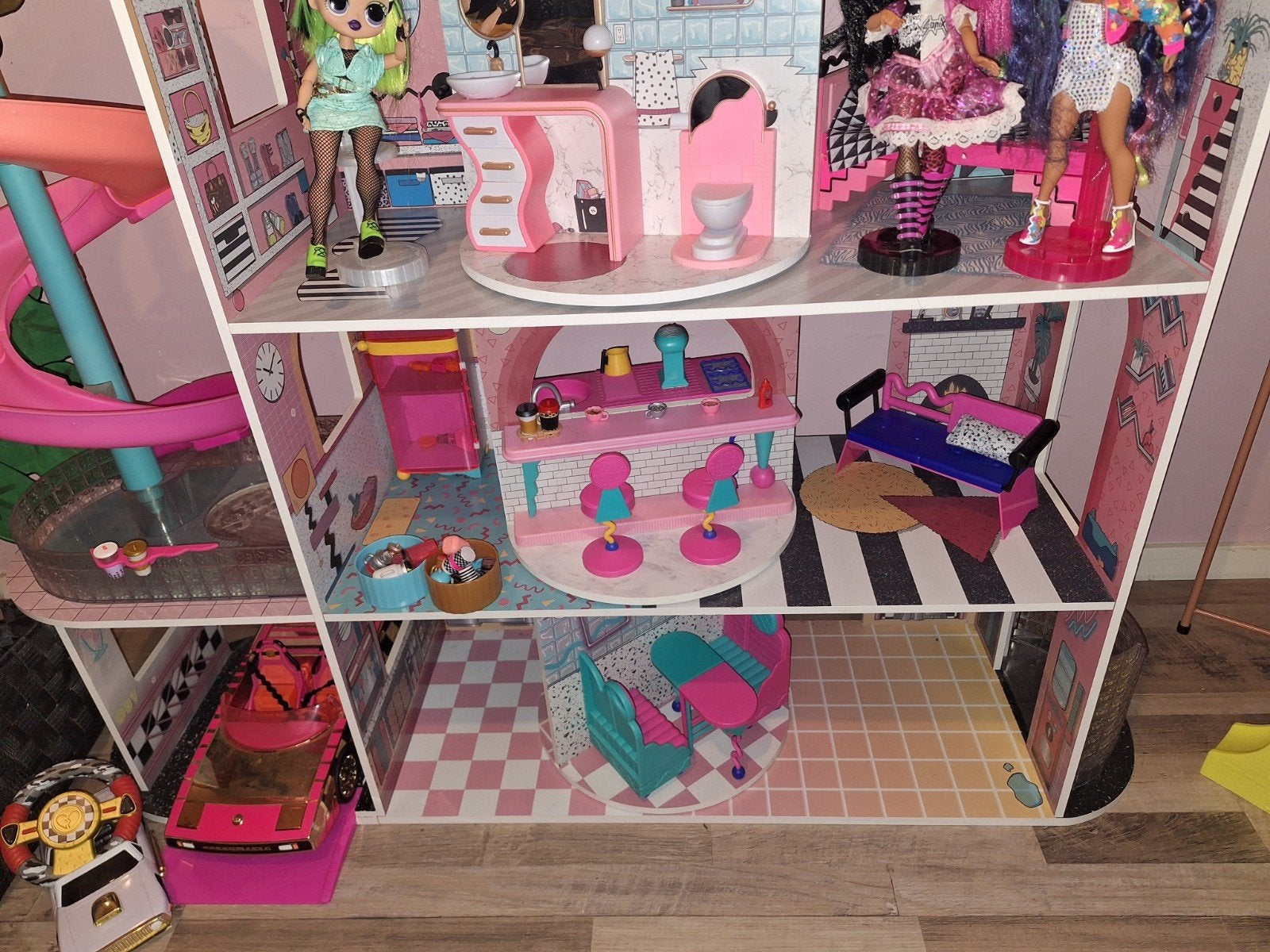 Grote LOL Surprise  collectie met accessoires en voertuigen, Kinderen en Baby's, Speelgoed | Poppen, Ophalen, Gebruikt, Overige typen