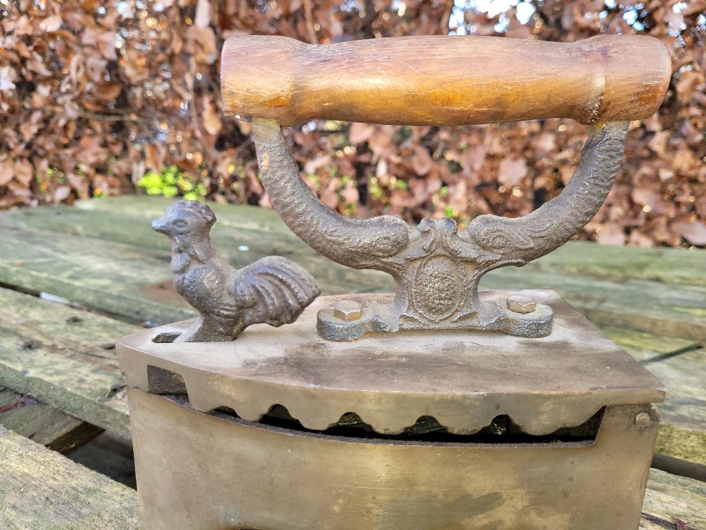 antiek zware grote koperen messing strijkijzer., Antiek en Kunst, Curiosa en Brocante, Ophalen of Verzenden