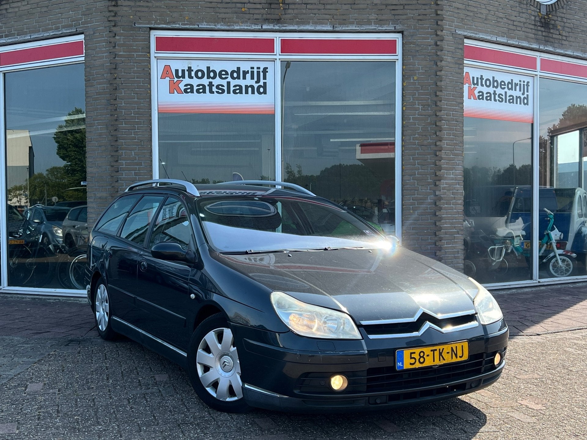 Citroen C5 Break 1.8-16V Caractère - Cruise - Airco, Auto's, Parkeersensor, Gebruikt, Zwart, 4 cilinders