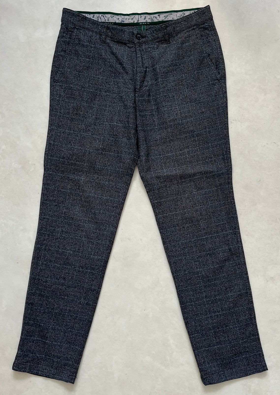 M.E.N.S. grijze pantalon met ruitmotief maat XL, Ophalen of Verzenden, Zo goed als nieuw, Maat 56/58 (XL), Grijs