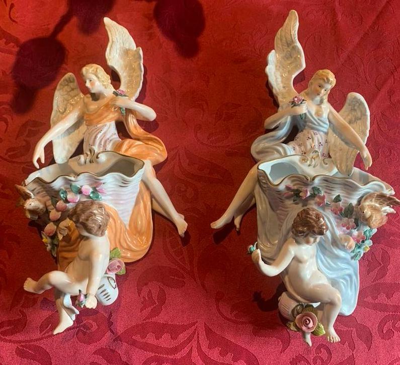Twee  Saksisch dresden porseleinwanddecoraties met engelen, Ophalen of Verzenden