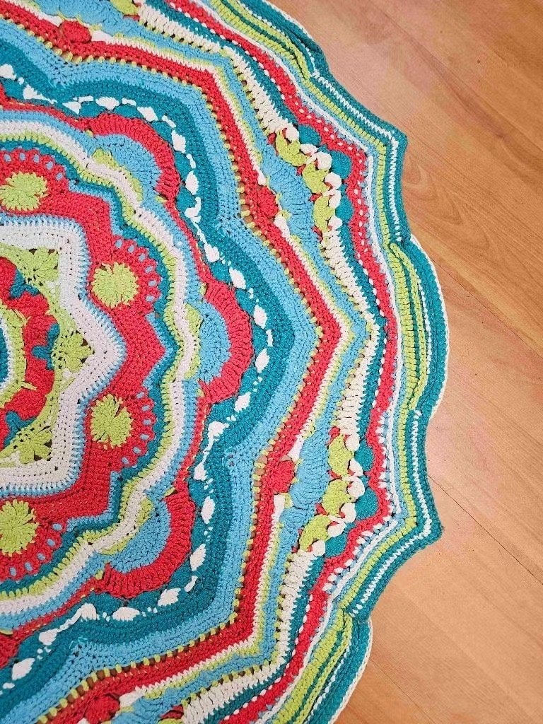 Granny kleed vintage rond 115 cm, Huis en Inrichting, Rond, Djt@dejuistetoon.eu, Ophalen of Verzenden, Zo goed als nieuw