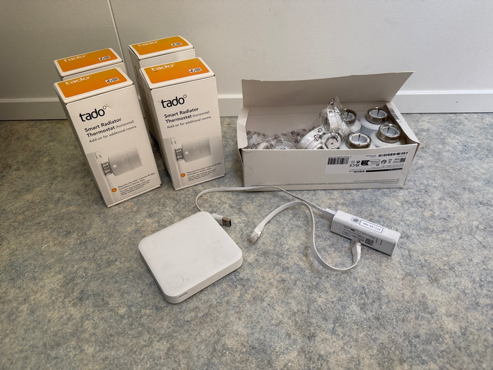 Tado Smart Radiator Thermostaten Set (8 stuks), Ophalen of Verzenden, Gebruikt, Thermostaat