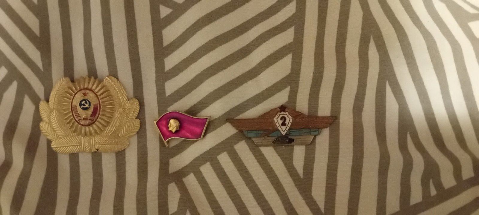 Rode Strijdkrachten Insignes met Officiersriem Rode Marine, Verzamelen, Ophalen of Verzenden, Overige soorten, Overige gebieden
