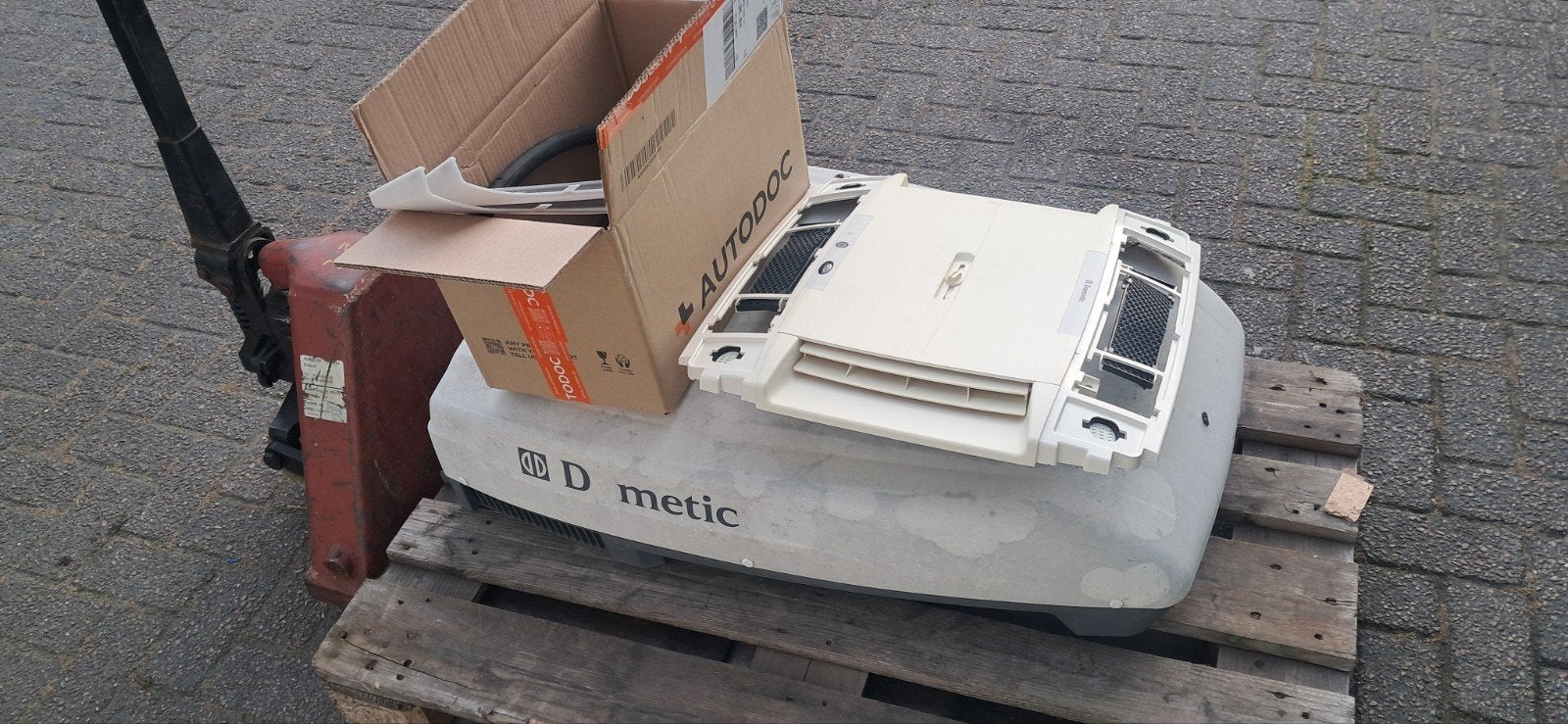 Dometic B2200 Dakairco camper en caravan., Ophalen, Minder dan 60 m³, 3 snelheden of meer, Koelen en Ontvochtigen