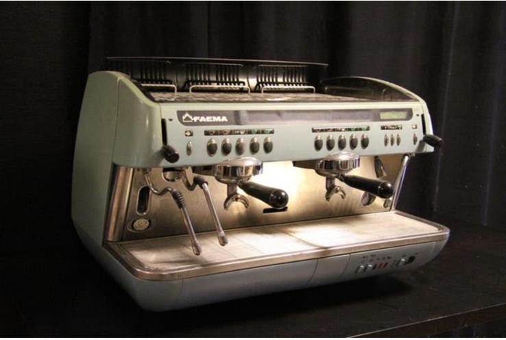 Faema E92 espressomachine, Ophalen, Zo goed als nieuw, 60 cm of meer, Minder dan 45 cm