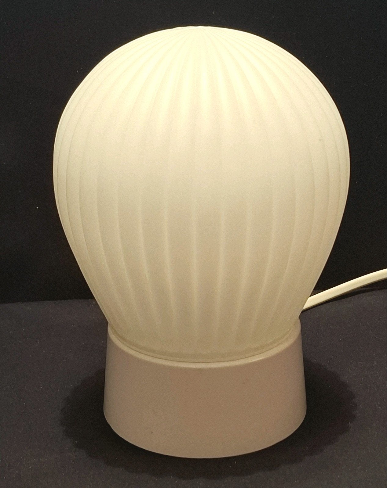 luchtballon plafondlamp opaalglas, lees de beschrijving, Zo goed als nieuw, Wit, Plafondlamp, Glas