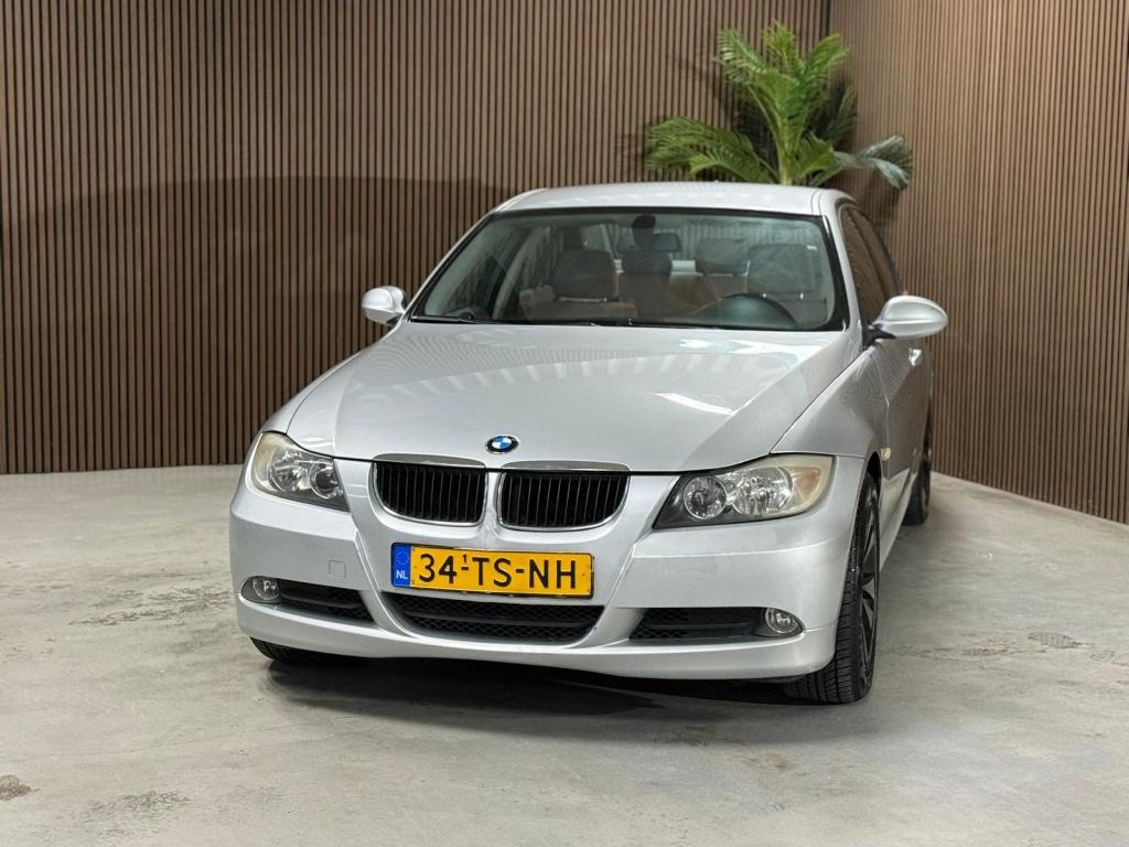 BMW 3-serie 320i (bj 2007), Auto's, BMW, 4 cilinders, 150 pk, Handgeschakeld, Sedan