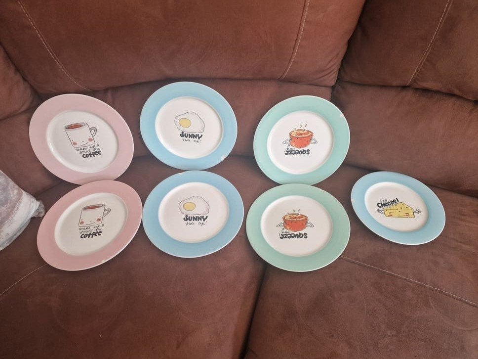 6 blondelicious ontbijtbordjes met blusje af, Gebruikt, Keramiek, Ophalen of Verzenden, Bord(en)