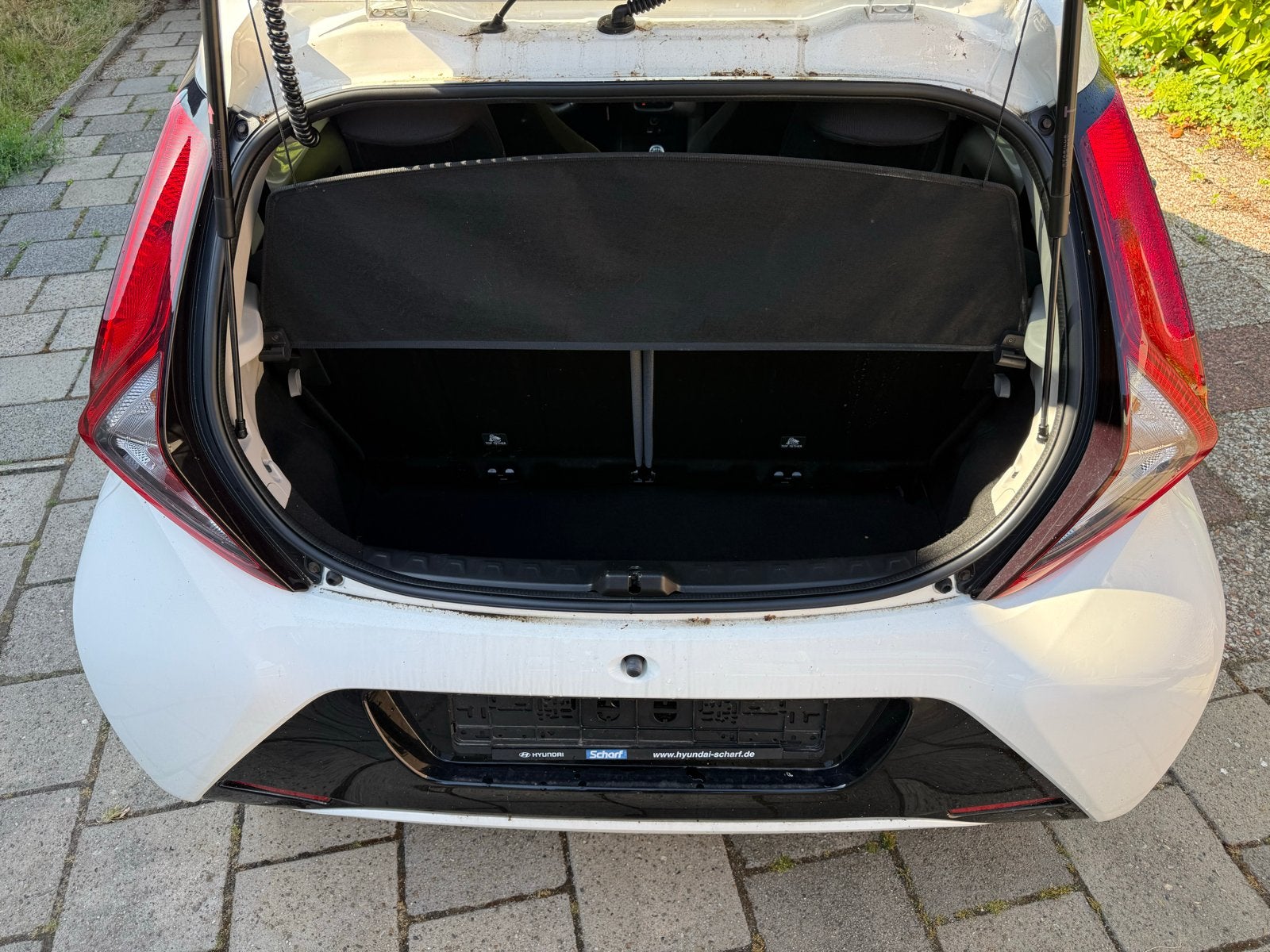 Toyota Aygo Achterlicht, Bumperbalk, Hoedenpla, Gebruikt, Ophalen of Verzenden, Toyota, Achter
