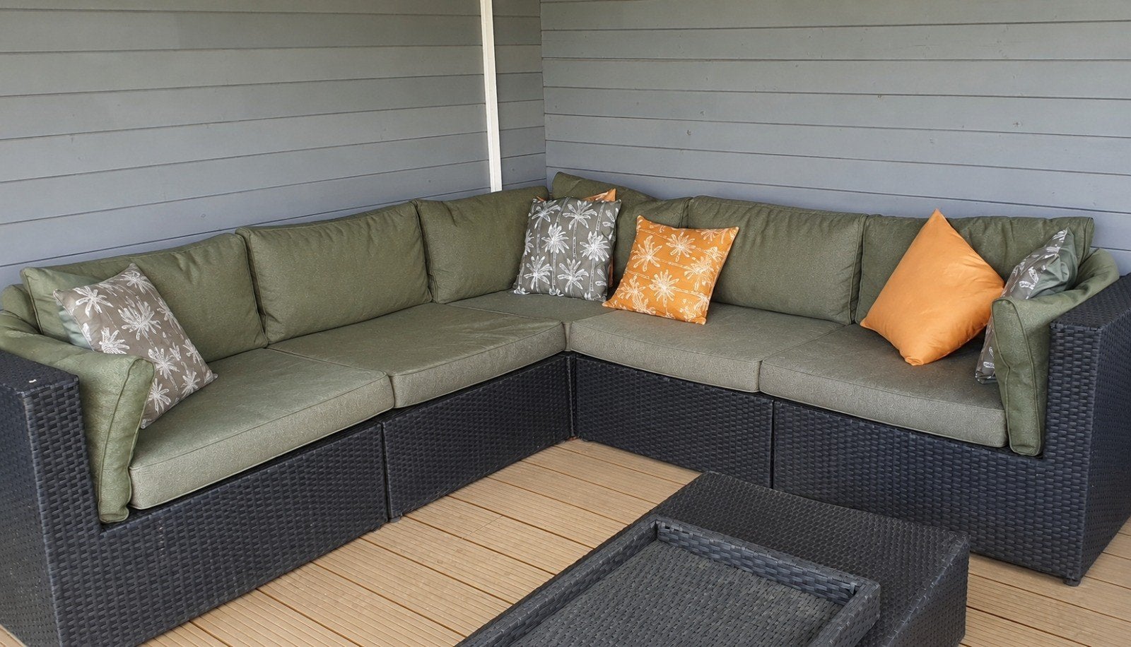 Loungebank Wicker met Kussens, Ophalen, 5 zitplaatsen, Gebruikt, Loungeset