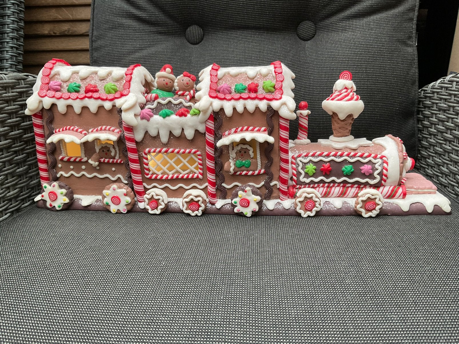 Nieuwe zgan grote kerst gingerbread trein met licht 50cm, Diversen, Ophalen, Nieuw