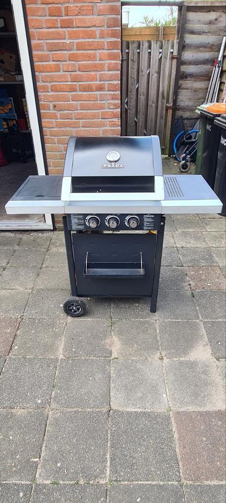 Brada gasbarbecue met gasfles, Ophalen, Gebruikt, Brada