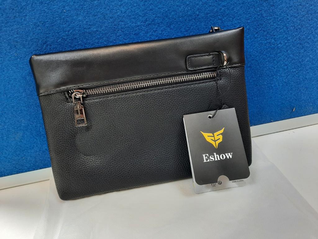 Eshow Zwarte Handtas / Clutch - Nieuw, Sieraden, Tassen en Uiterlijk, Tassen | Damestassen, Ophalen of Verzenden, Nieuw, Zwart
