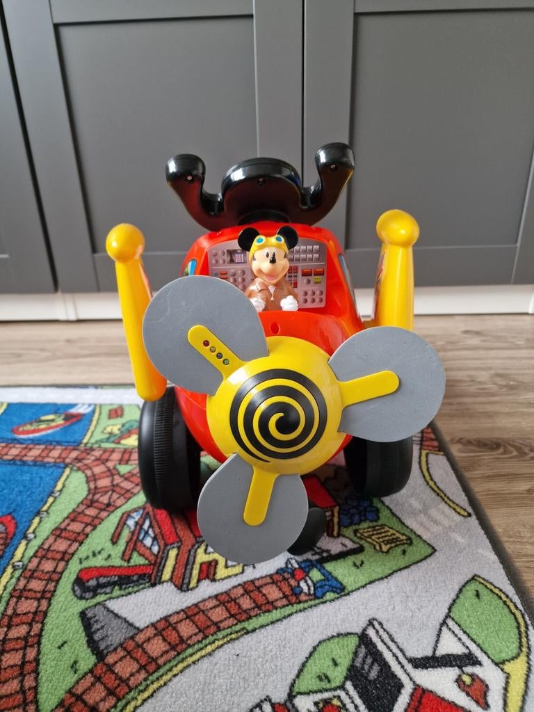 Mickey mouse loopvliegtuig, Ophalen, Mickey Mouse