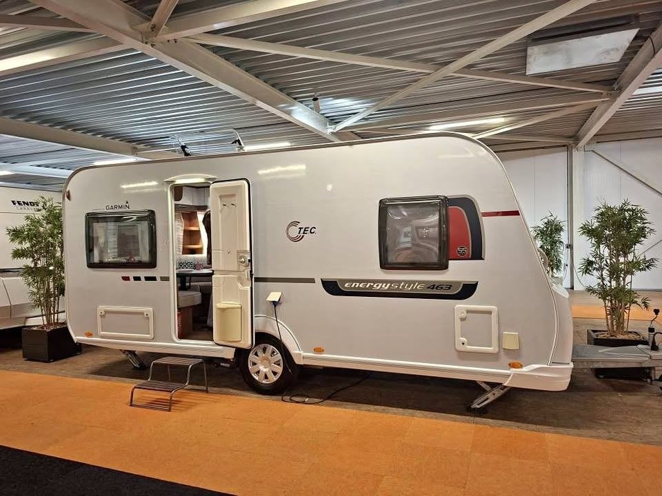 T.E.C  Energy Style 463. Mover, Voortent nieuw., Lengtebed, Voortentlamp, T.E.C., Rondzit