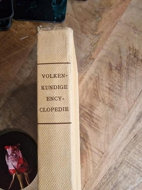 Volkenkundige Encyclopedie - Zeldzaam naslagwerk, Ophalen of Verzenden