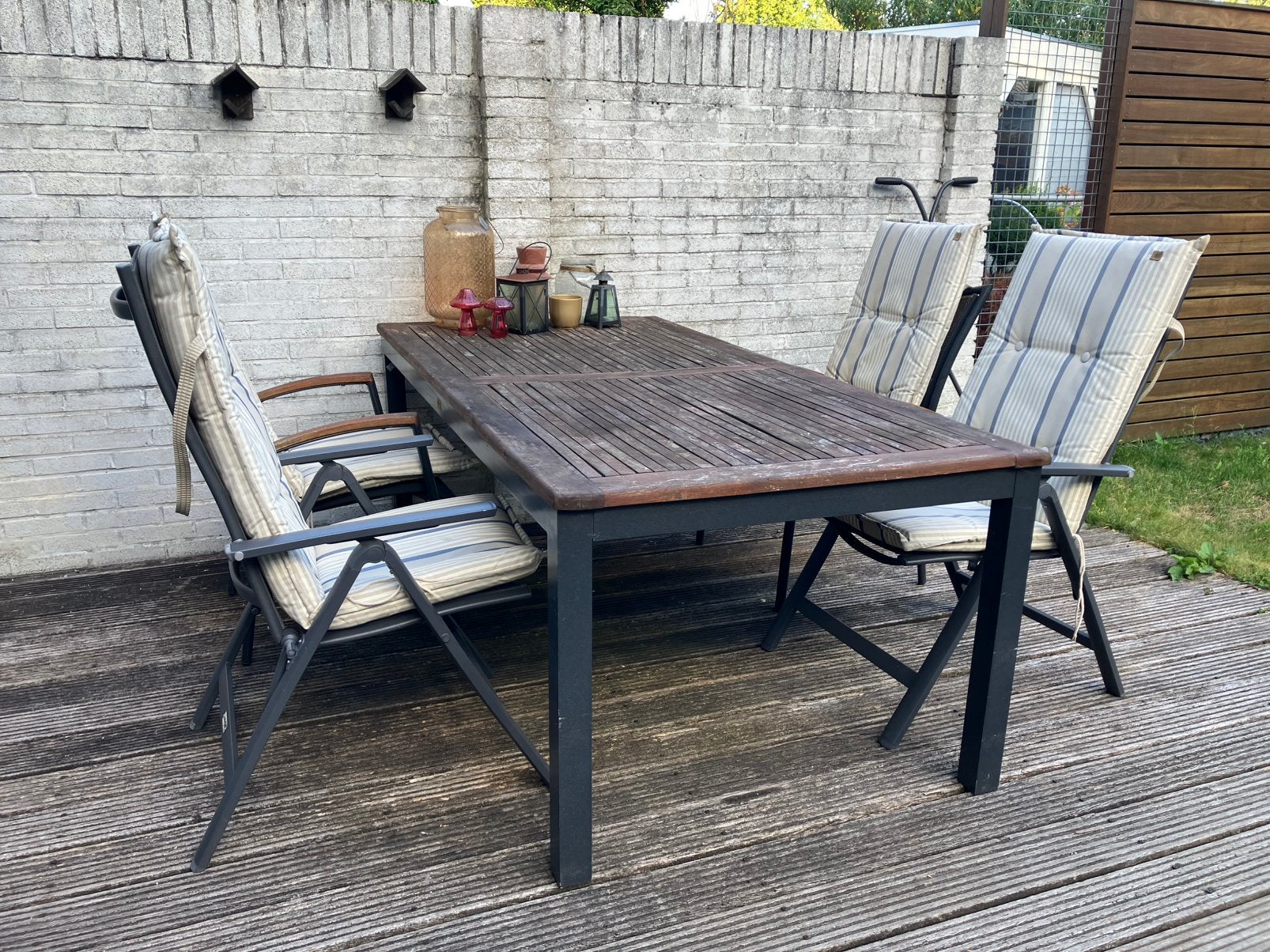 Tuinset tafel + 4 stoelen + kussens, Ophalen, 4 zitplaatsen, Kunststof, Gebruikt