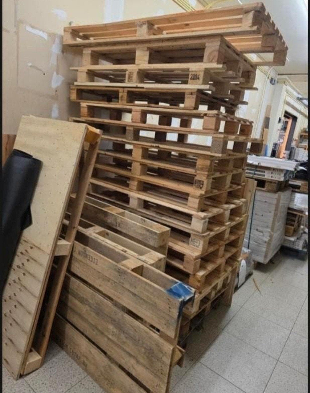 Gratis Pallets, Leiderdorp - Haardhout of DIY projecten., Ophalen, Overige houtsoorten, Minder dan 200 cm, Pallet