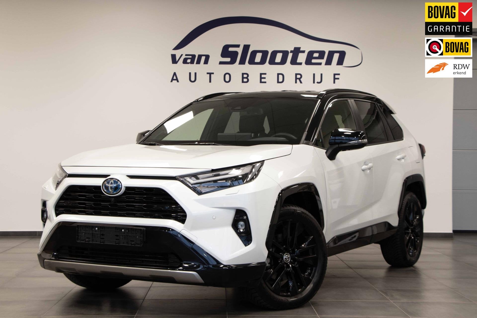 Toyota RAV4 2.5 Hybrid Style Bi-Tone| 360 Camera| DAB| Adapt, Auto's, Toyota, Gebruikt, Zwart, 4 cilinders, 2487 cc