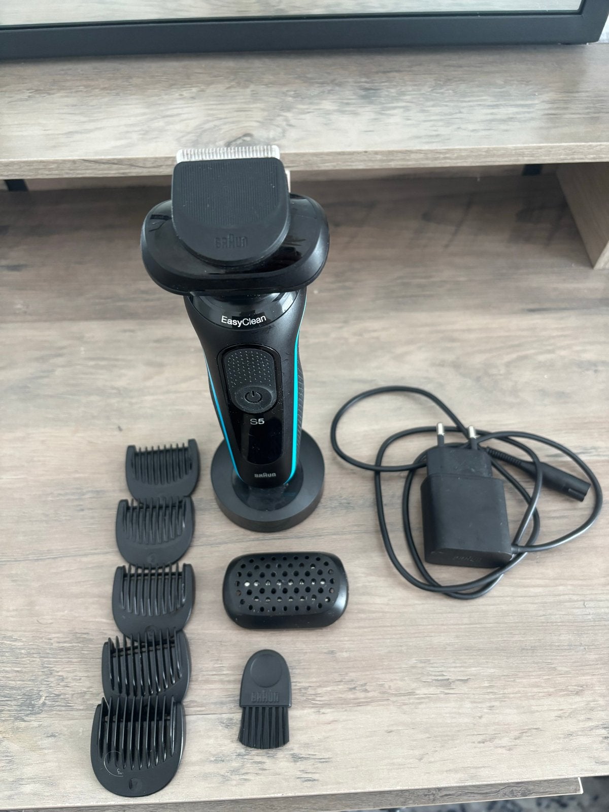 Braun Series 5 EasyClean Scheerapparaat met opzetstukken, Ophalen of Verzenden, Zo goed als nieuw, Scheren en Epileren