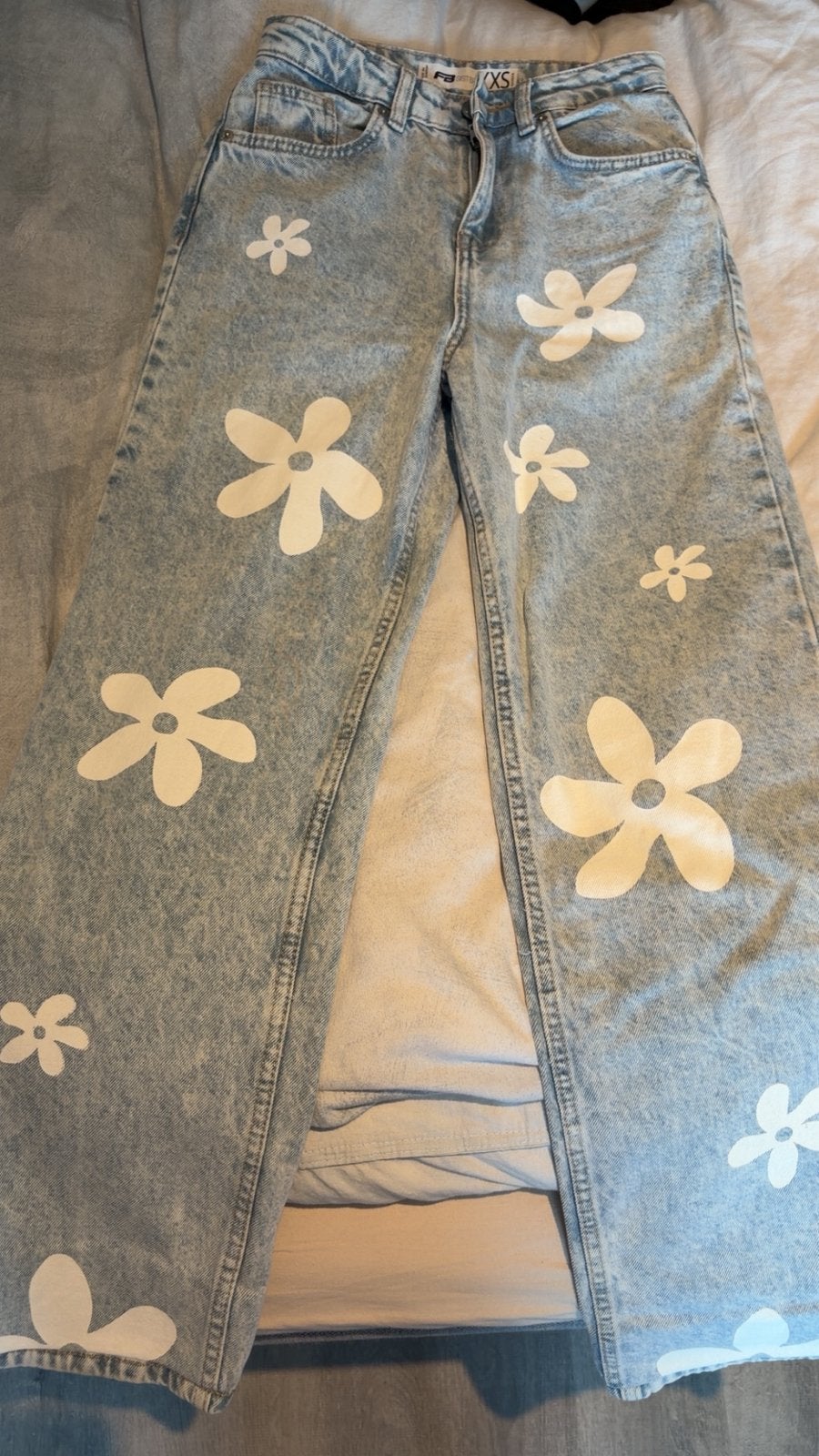 Spijkerbroek bloem patroon, Kleding | Dames, Spijkerbroeken en Jeans, Ophalen of Verzenden, Zo goed als nieuw, Blauw, W30 - W32 (confectie 38/40)