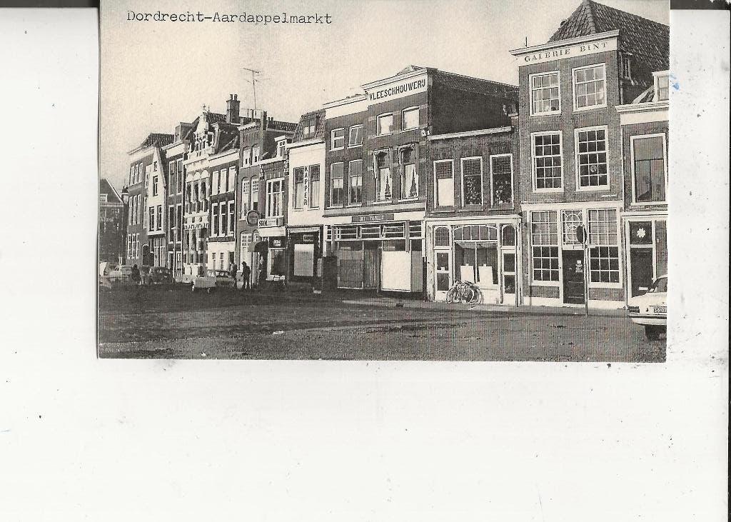 Dordrecht Aardappelenmarkt met Galerie Bint, Ophalen of Verzenden, 1940 tot 1960, Ongelopen, Zuid-Holland