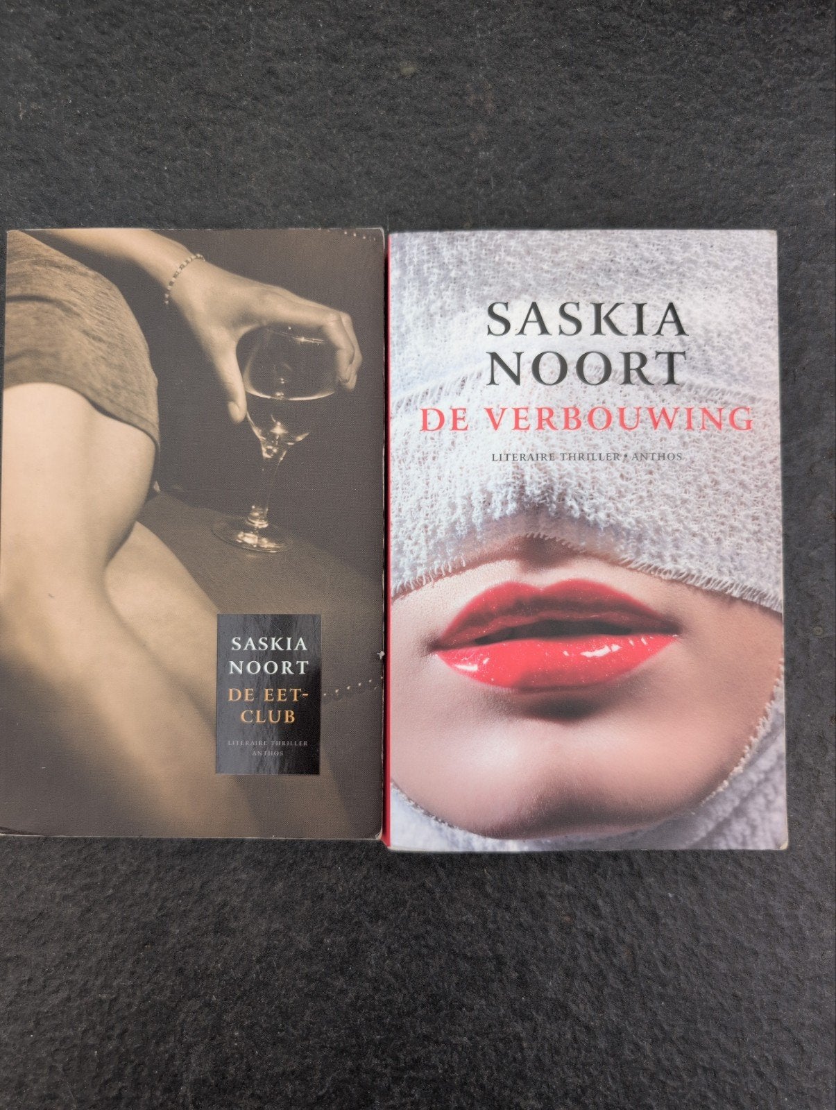 Saskia Noort - De Eetclub & De Verbouwing (2 boeken), Boeken, Ophalen of Verzenden, Gelezen, Saskia Noort