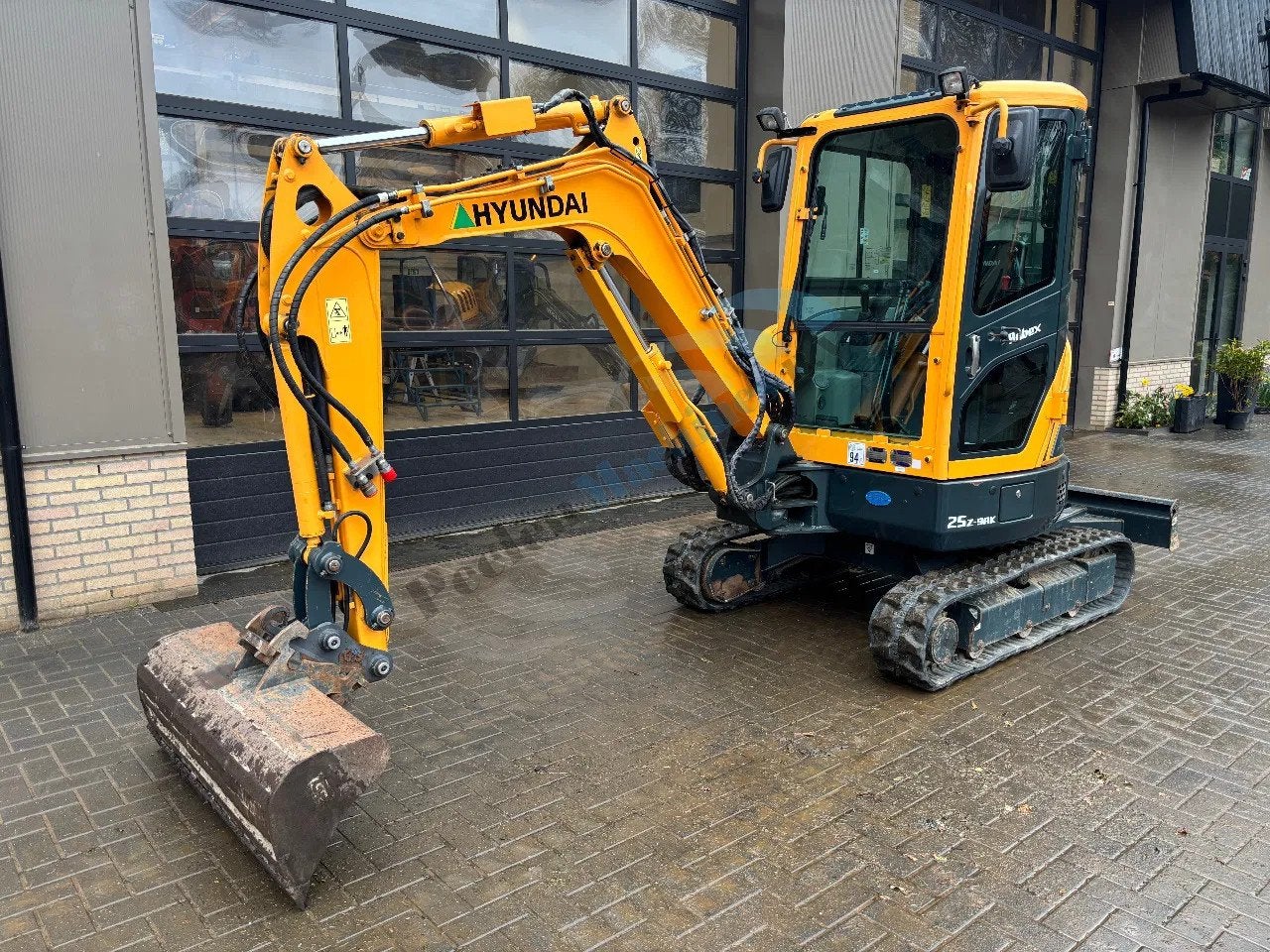 Hyundai Robex 25 Z-9 AK (bj 2021), Graafmachine