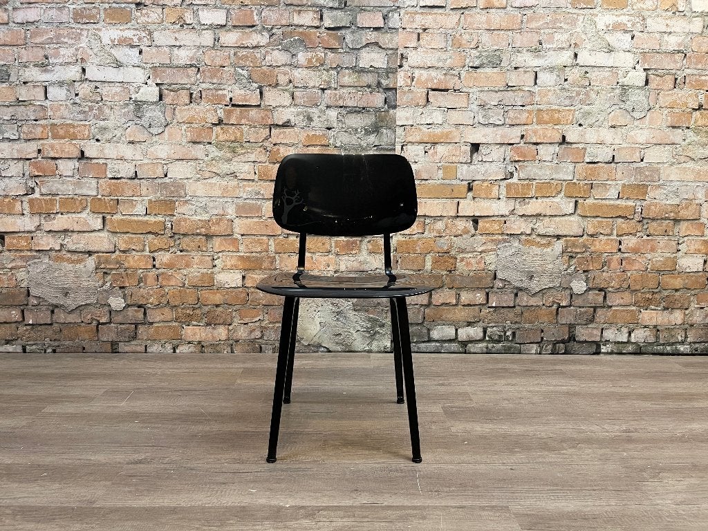 Ahrend Revolt zwart bij TheReSales, Ophalen, Kunststof, Zwart, Design